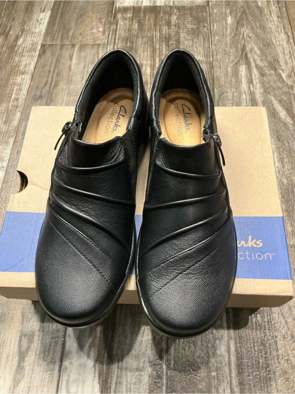 Clarks Comfort Slip-On Leather Loafer - Black Size 8
